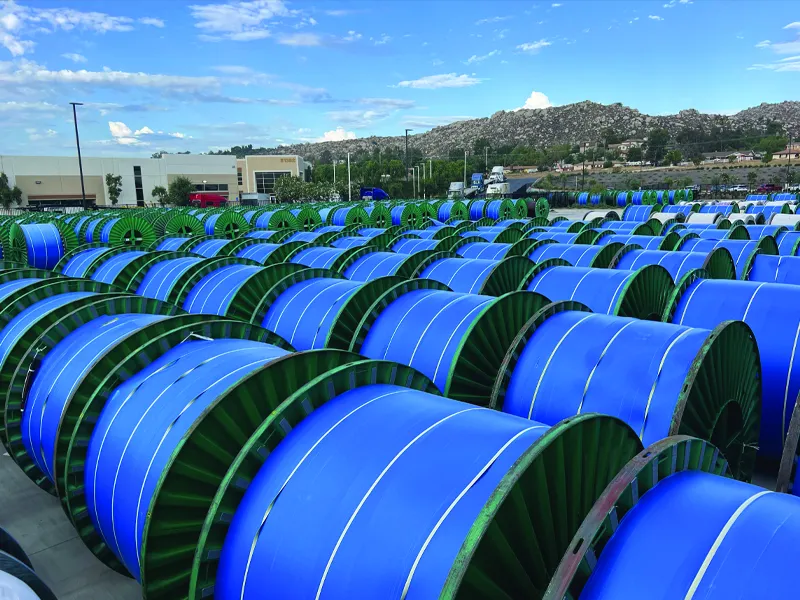 Orta gərginlikli və aşağı gərginlikli elektrik kabelləri arasındakı fərq.